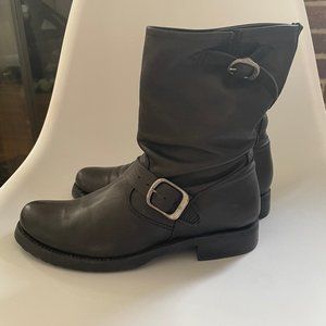 FRYE Veronica Short Boot